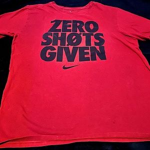 Medium male Nike tee